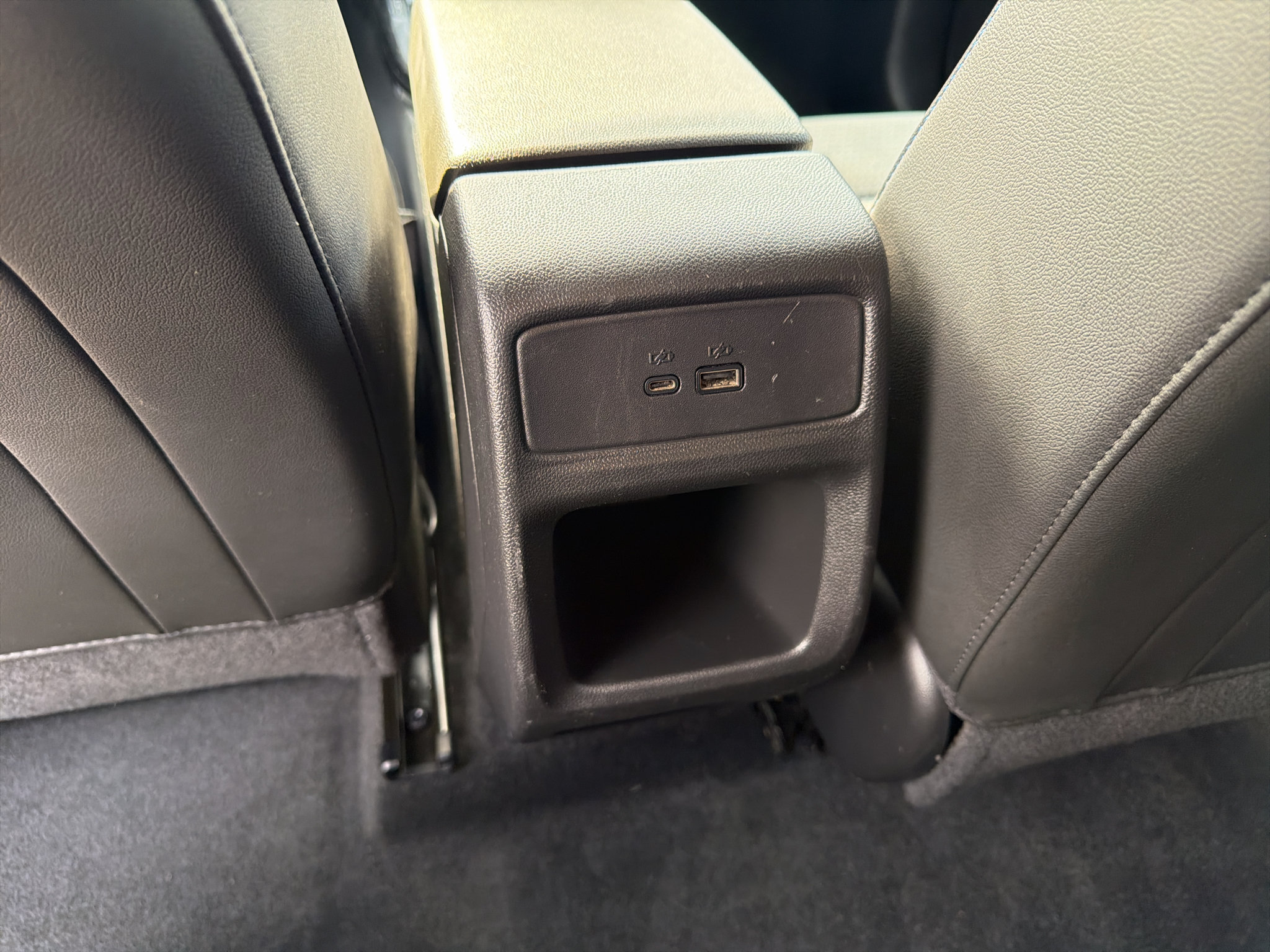 Used 2024 Chevrolet Trax LT FWD image 19