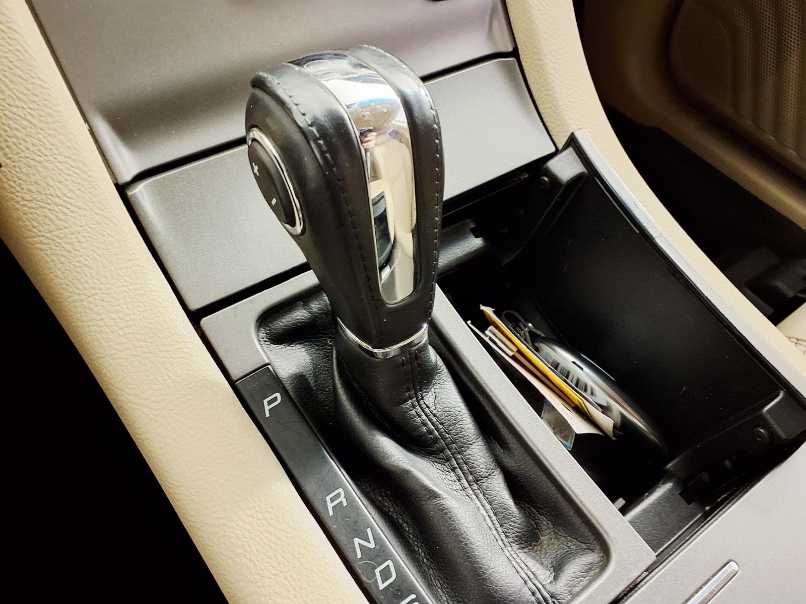 Used 2016 Ford Taurus SEL FWD image 20