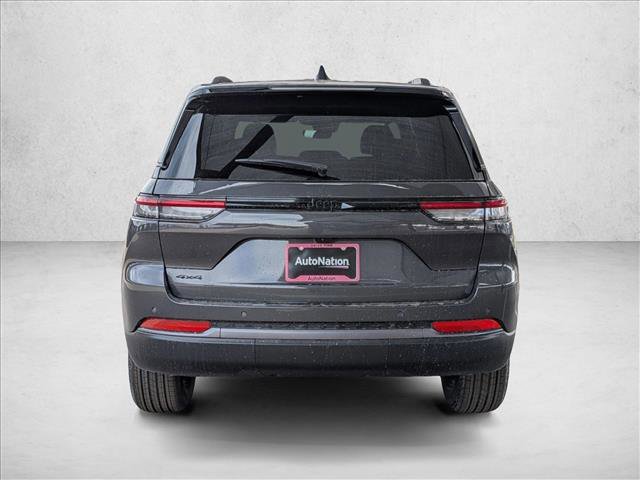 New 2026 Jeep Grand Cherokee Altitude image 7