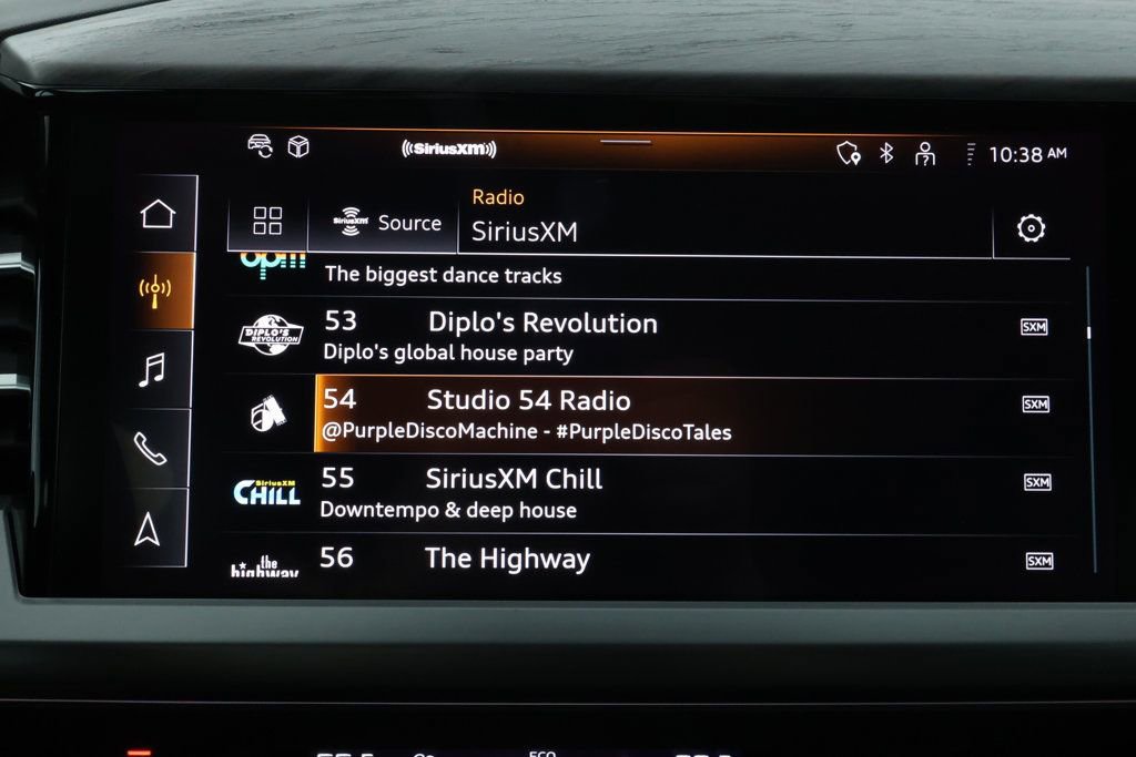 Used 2025 Audi Q4 e-tron Premium image 19