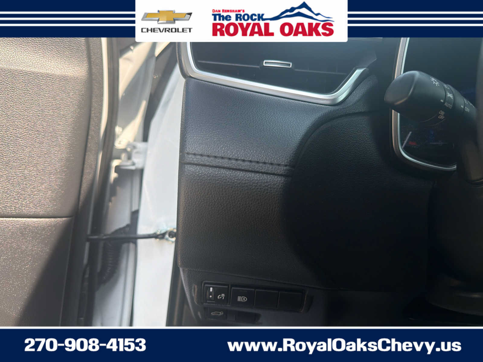 Used 2022 Toyota Corolla Cross XLE w/ Convenience Package AWD/4WD image 21