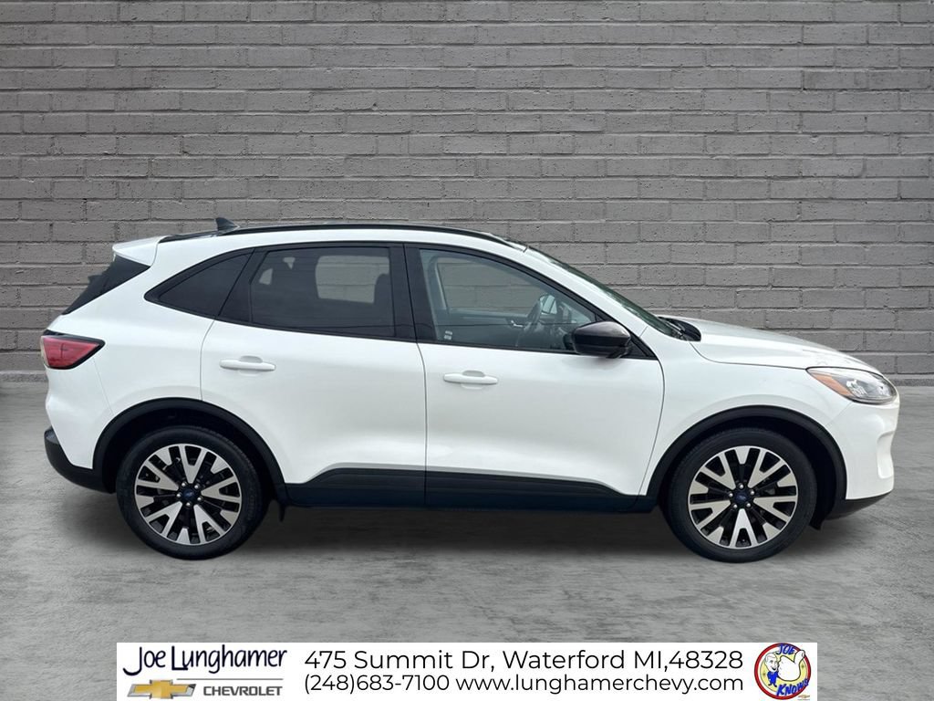 Used 2020 Ford Escape SE Sport FWD video 2