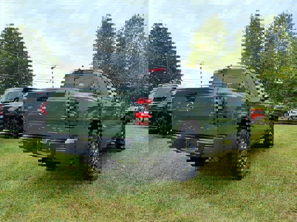 New 2026 Nissan Frontier SV image 3