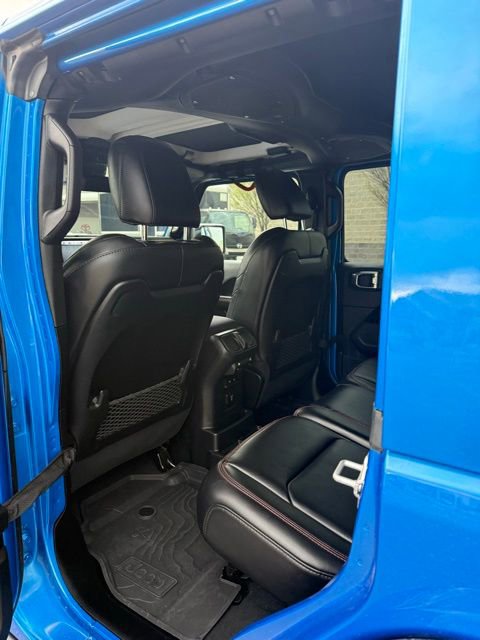 Used 2024 Jeep Wrangler Unlimited Rubicon AWD/4WD image 32