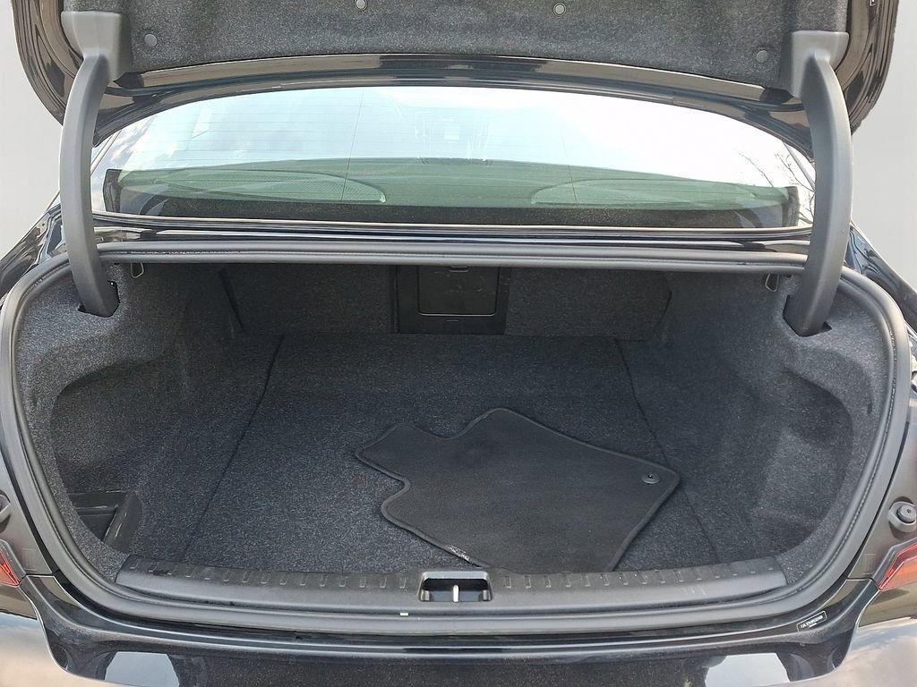 Used 2024 Volvo S60 B5 Core image 28