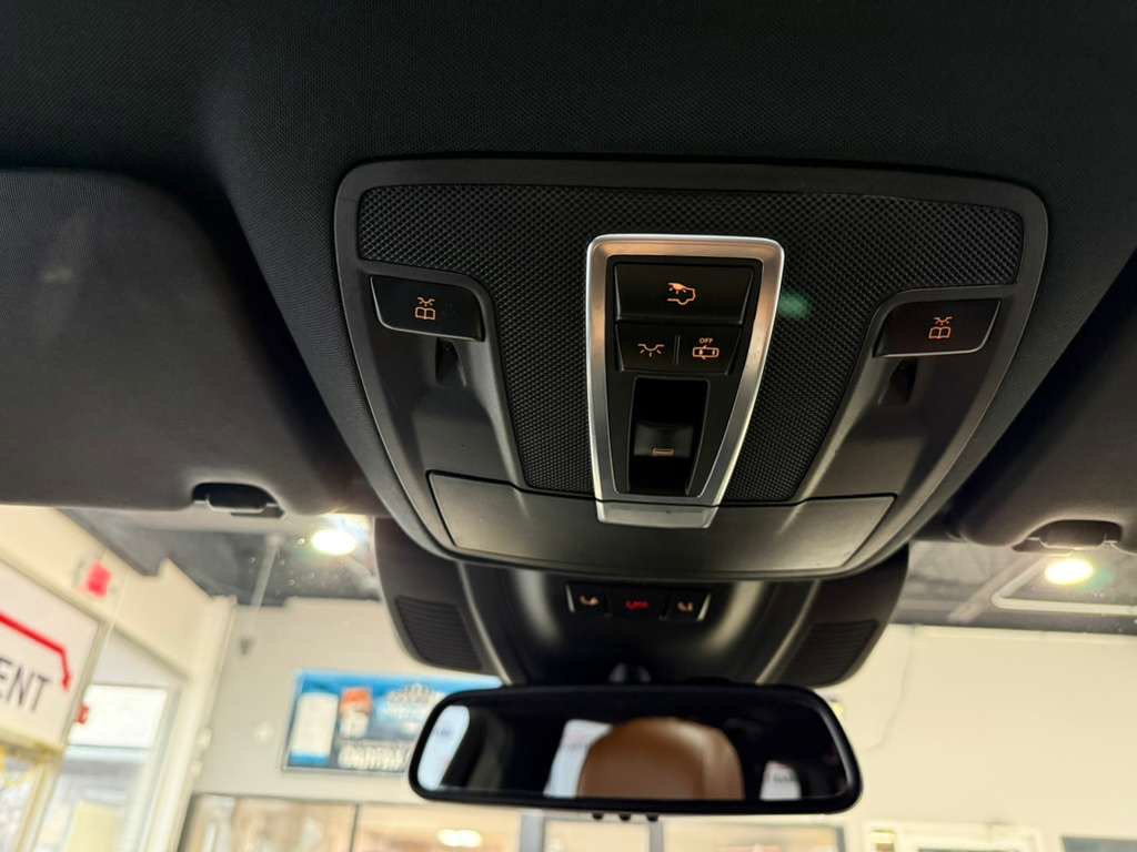 Used 2018 Mercedes-Benz GLS 550 4MATIC w/ Offroad Package image 20