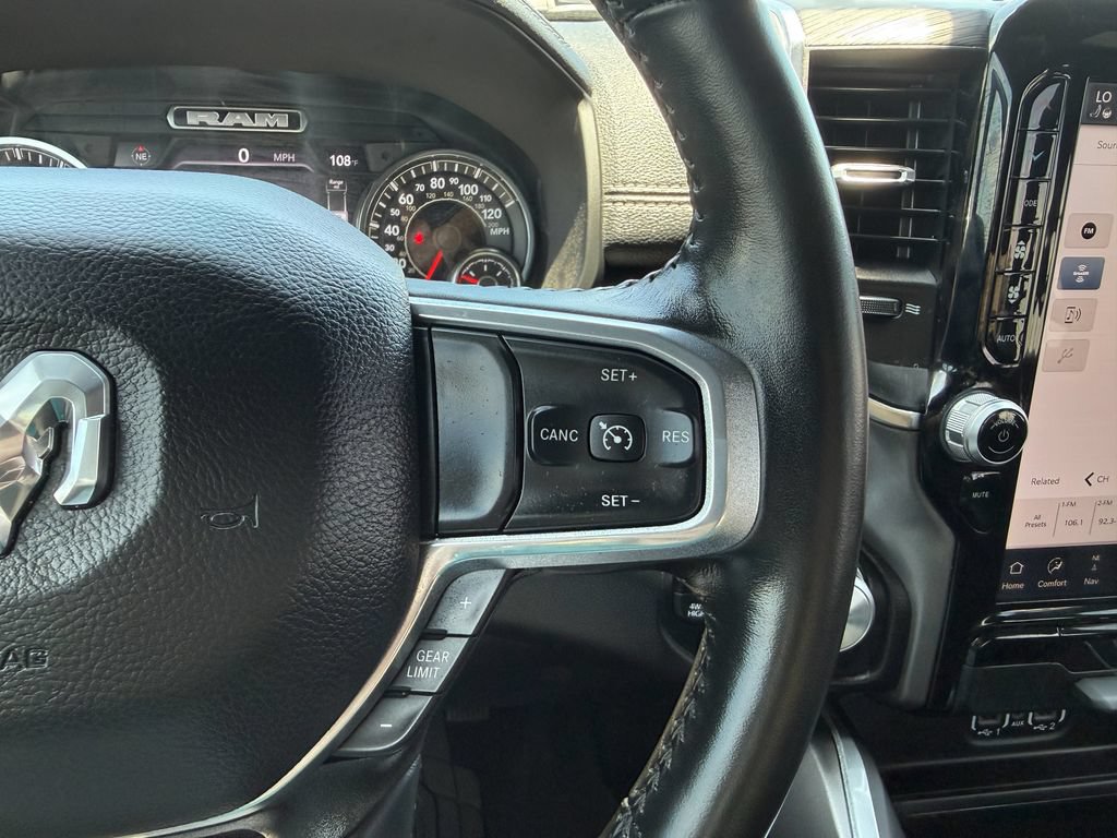 Used 2023 RAM 1500 Laramie AWD/4WD image 19