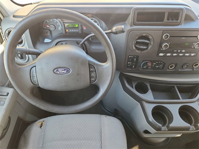 Used 2011 Ford E-350 and Econoline 350 XLT image 11