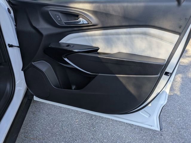 New 2026 Chevrolet Trax LT image 31