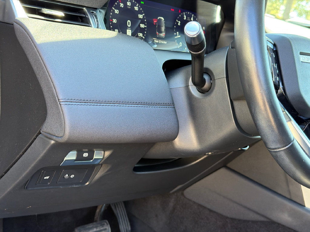 Used 2022 Land Rover Discovery Sport SE AWD/4WD image 18