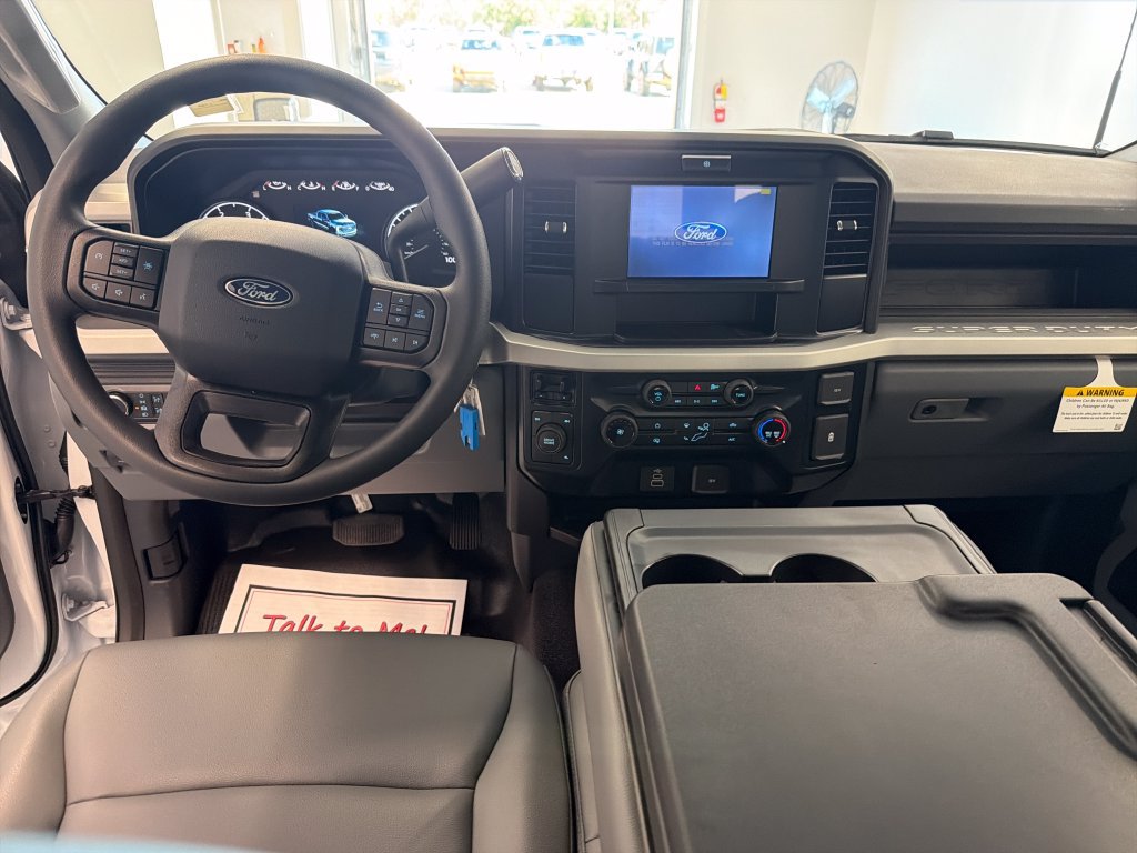 New 2027 Ford F550 4x4 Crew Cab image 16