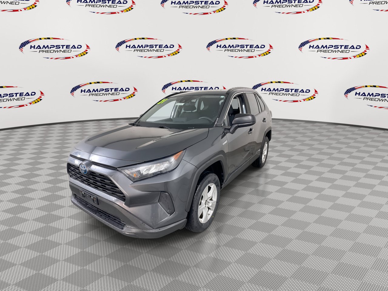 Used 2021 Toyota RAV4 LE AWD/4WD image 5