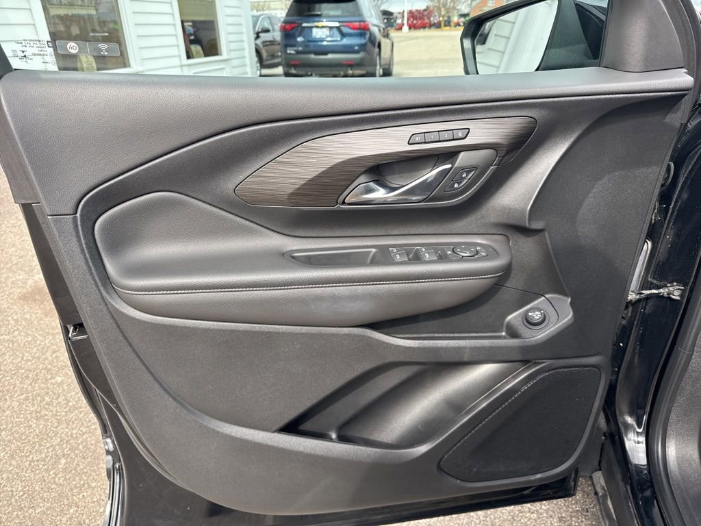 Certified 2023 GMC Terrain SLT w/ LPO, Floor Liner Package image 11