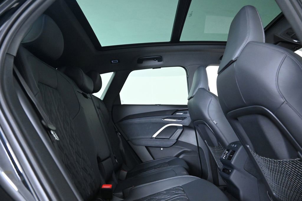 New 2025 Audi SQ5 Premium Plus image 16