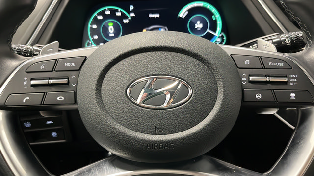 Used 2023 Hyundai Sonata Limited FWD image 16