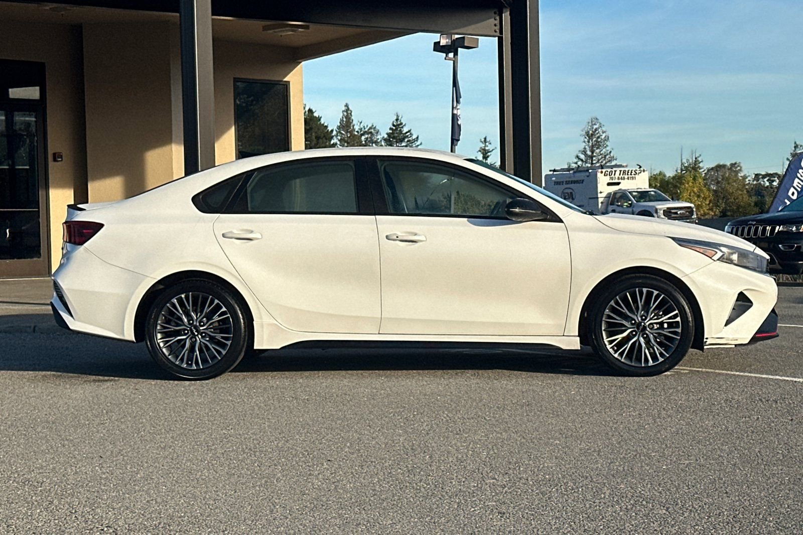 Used 2023 Kia Forte GT-Line w/ GT-Line Technology Package image 3