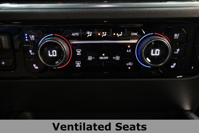 Used 2024 Chevrolet Silverado 3500 LTZ w/ LTZ Plus Package AWD/4WD image 48