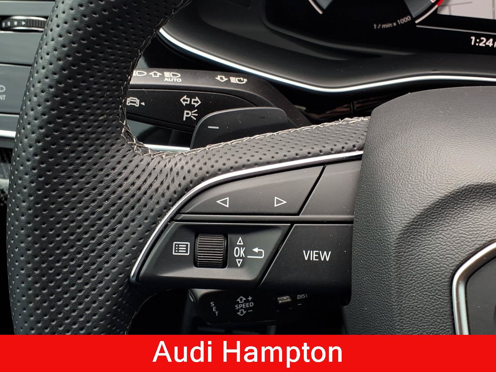 Used 2023 Audi SQ8 Prestige AWD/4WD image 27