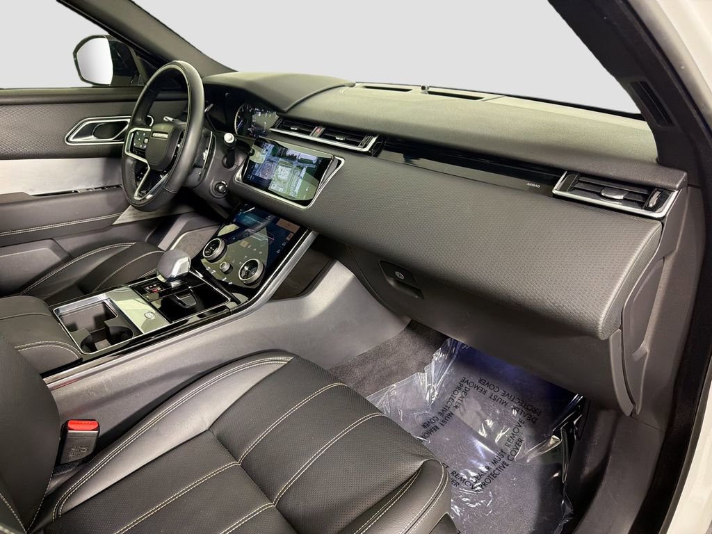 Certified 2023 Land Rover Range Rover Velar R-Dynamic S AWD/4WD image 32