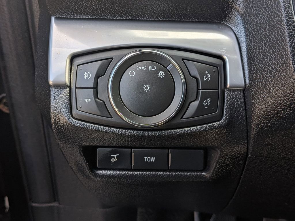 Used 2017 Ford Explorer Sport w/ Equipment Group 401A AWD/4WD image 19