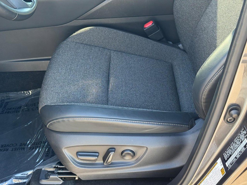 Certified 2024 Toyota Crown image 19