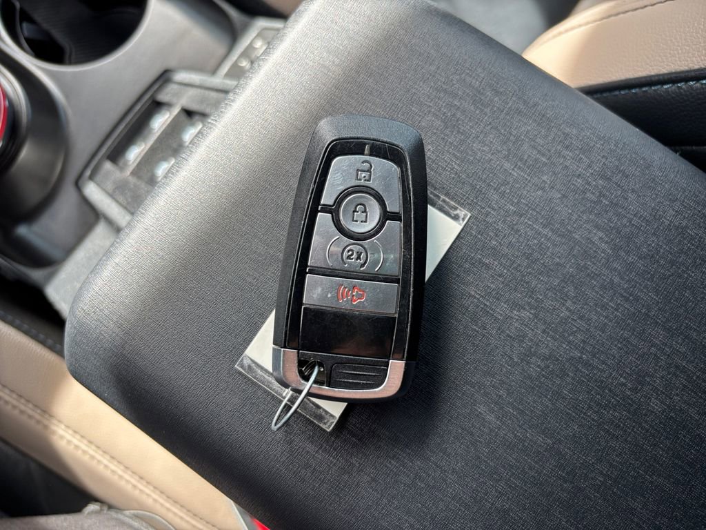 Used 2022 Ford Bronco Wildtrak image 35