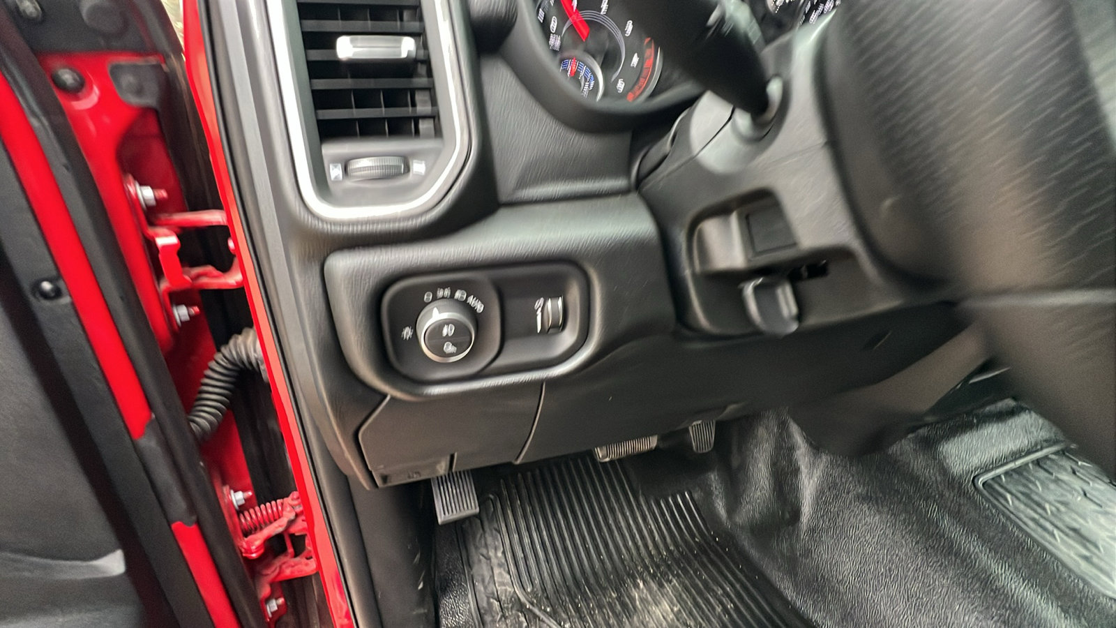 New 2026 RAM 3500 Tradesman w/ Chrome Appearance Group A AWD/4WD image 20