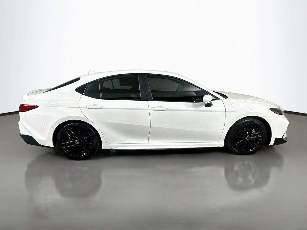 Used 2026 Toyota Camry SE FWD image 7