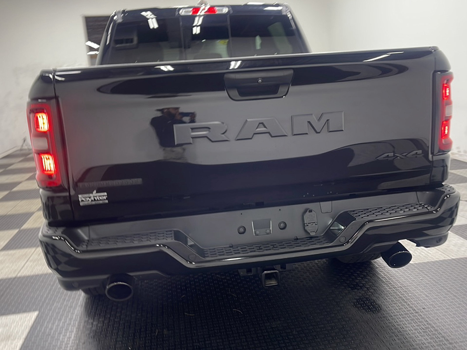 Used 2025 RAM 1500 Big Horn AWD/4WD image 17