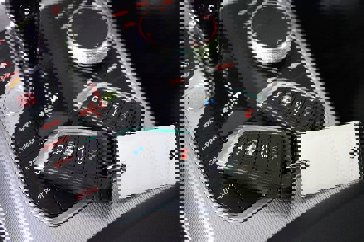 Used 2022 BMW 230i Coupe w/ Convenience Package image 14