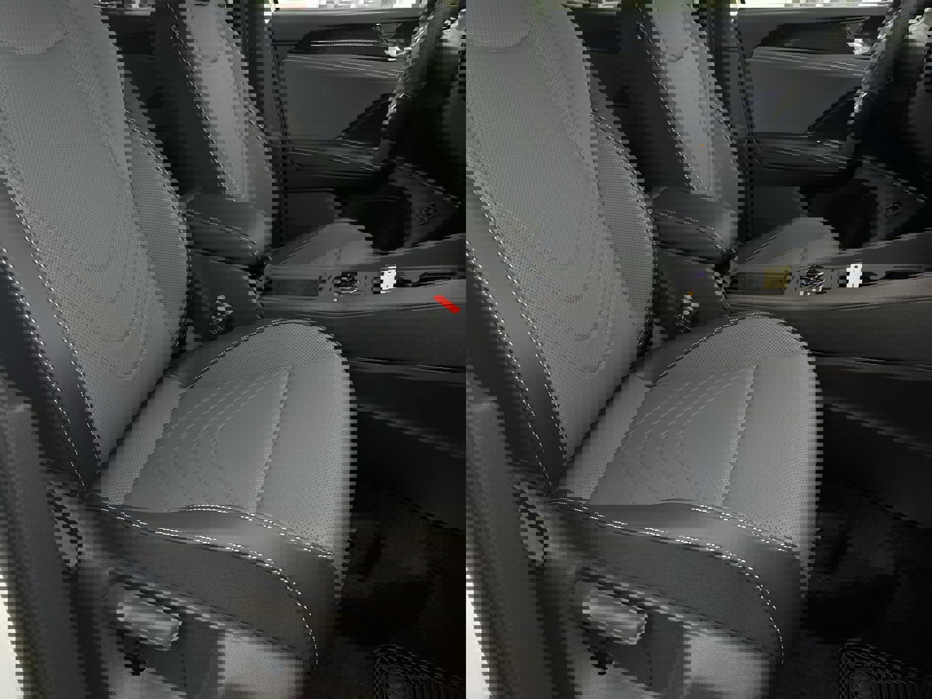 New 2026 Volkswagen Tiguan SE R-Line image 29