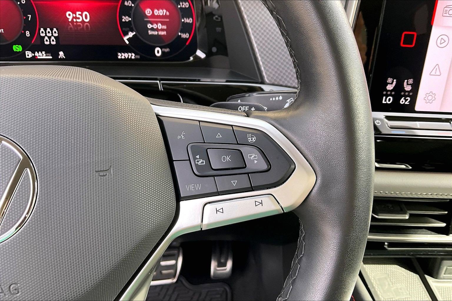 Certified 2024 Volkswagen Atlas Peak Edition SEL AWD/4WD image 19