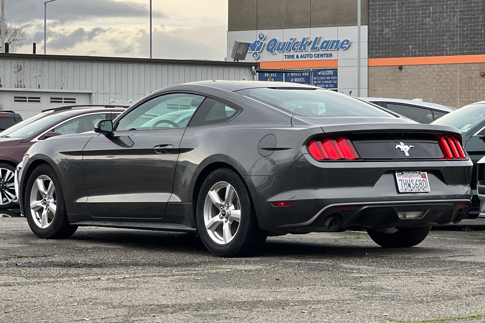 Used 2015 Ford Mustang Coupe image 6