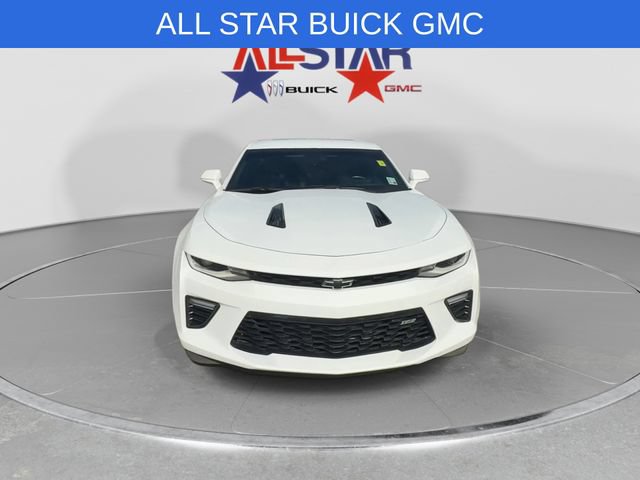 Used 2018 Chevrolet Camaro SS RWD image 2