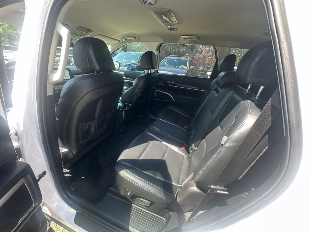 Used 2024 Kia Telluride LX AWD/4WD image 22