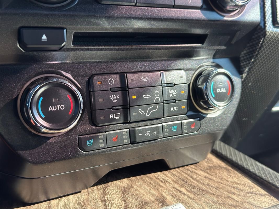 Used 2017 Ford F250 Lariat w/ Lariat Ultimate Package image 38