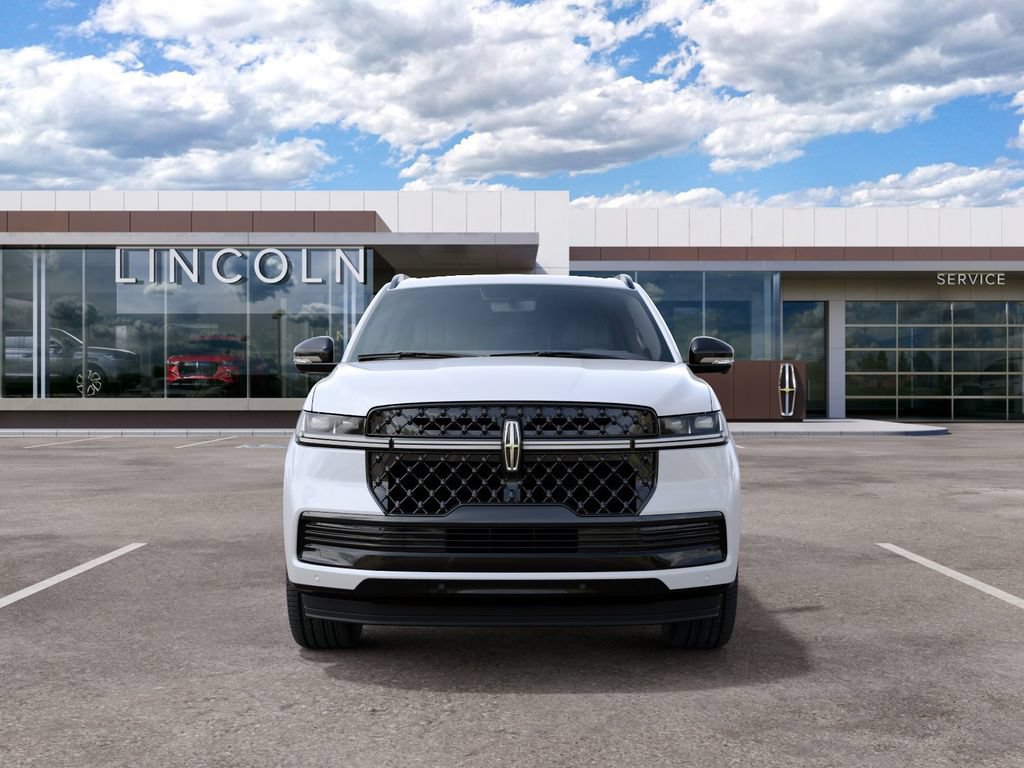 New 2027 Lincoln Navigator Reserve w/ Jet Appearance Package AWD/4WD image 3