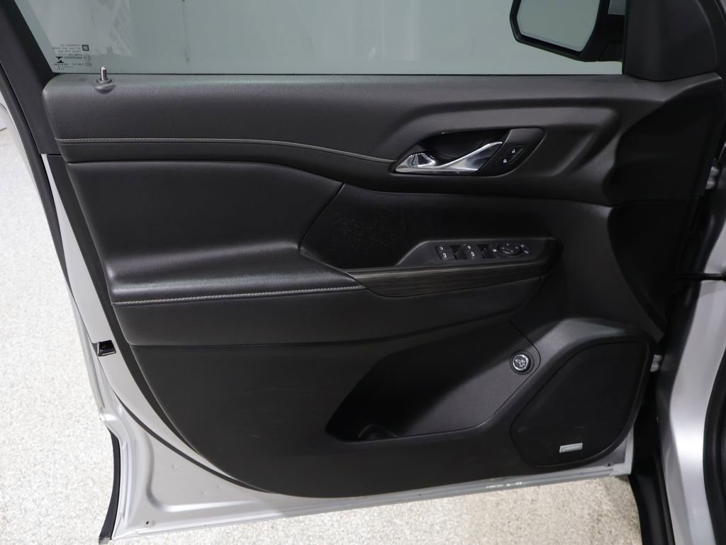 Used 2019 GMC Acadia SLT image 14