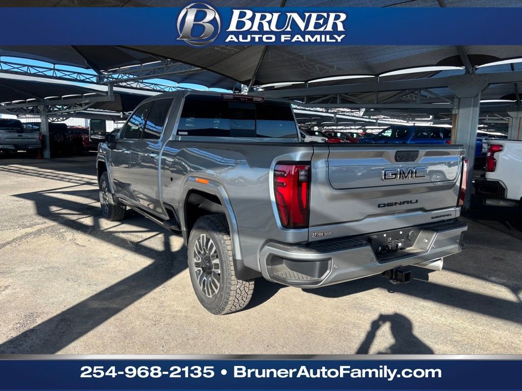 New 2026 GMC Sierra 2500 Denali Ultimate w/ LPO, Black Badging Package image 8