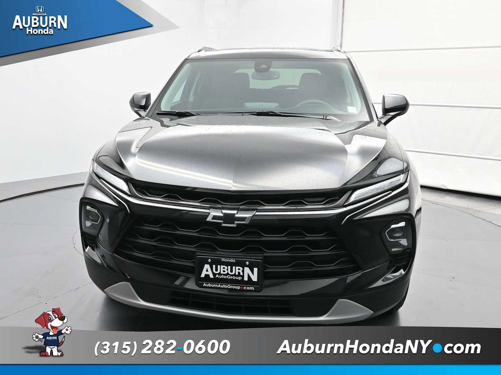 Used 2025 Chevrolet Blazer LT w/ Convenience Package image 2