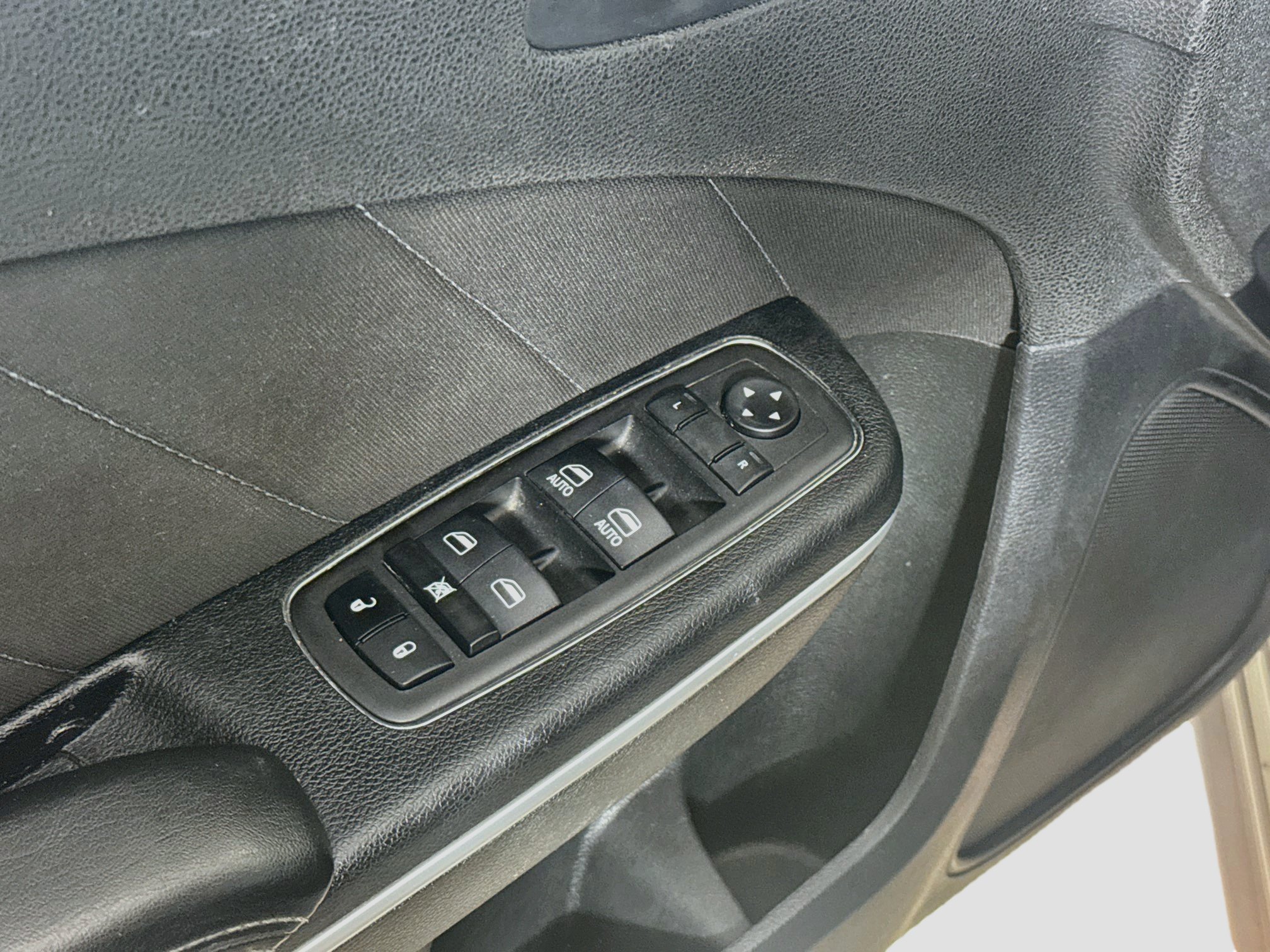 Used 2023 Dodge Charger SXT RWD image 24