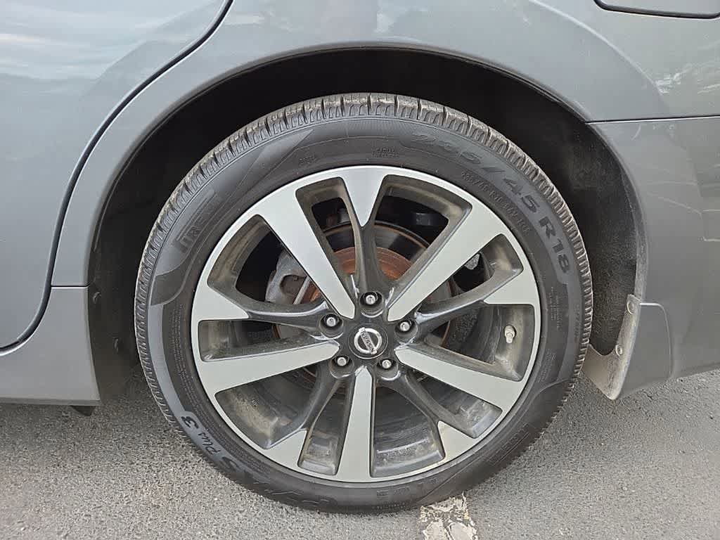 Used 2018 Nissan Altima 2.5 SR FWD image 9