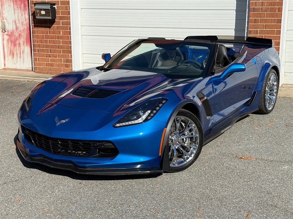 Used 2016 Chevrolet Corvette Z06 w/ 3LZ Preferred Equipment Group image 13