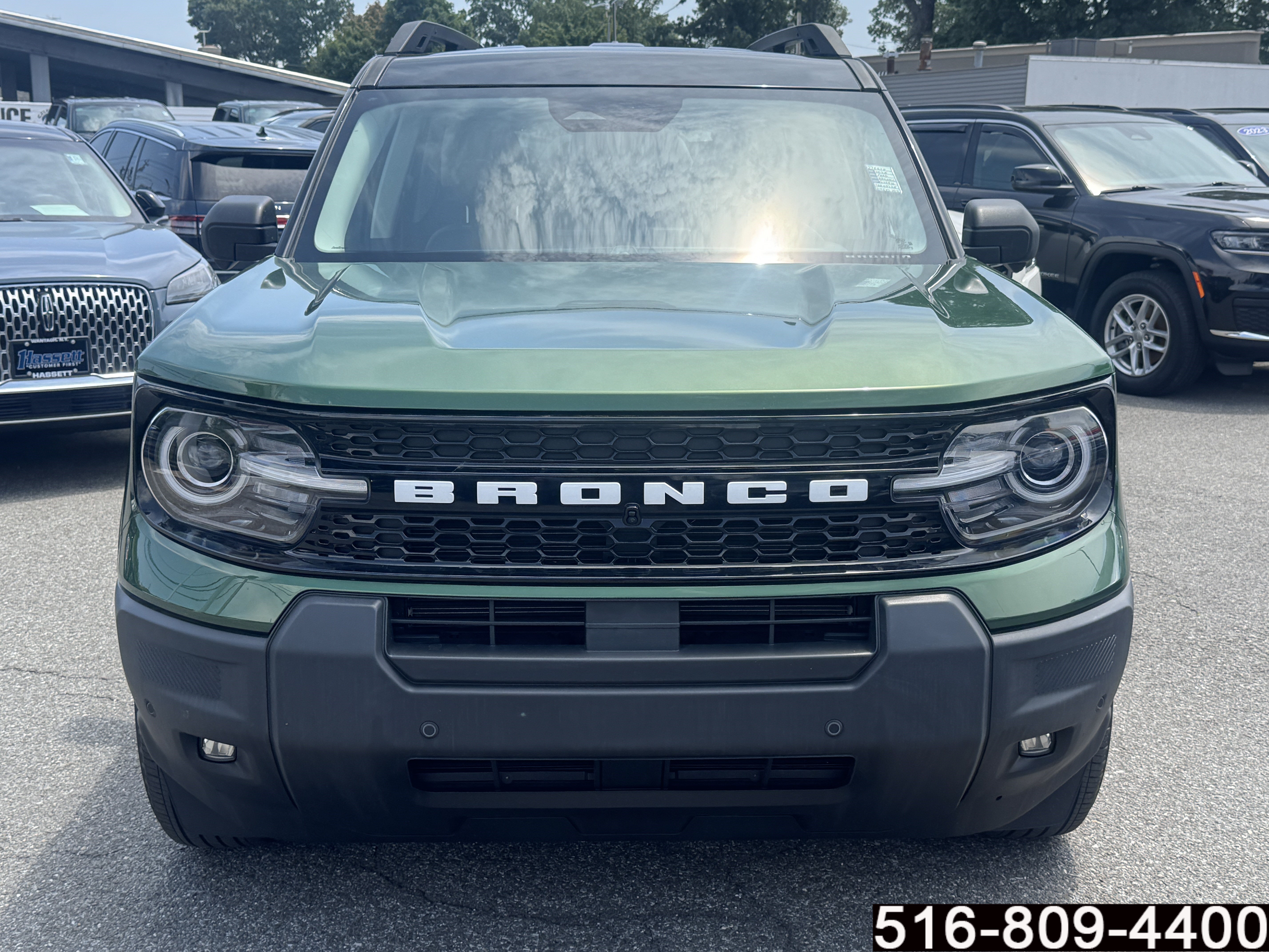 Used 2025 Ford Bronco Sport Outer Banks w/ Outer Banks Tech Package+ AWD/4WD image 2