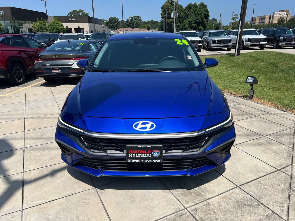 Used 2024 Hyundai Elantra SEL FWD video 2