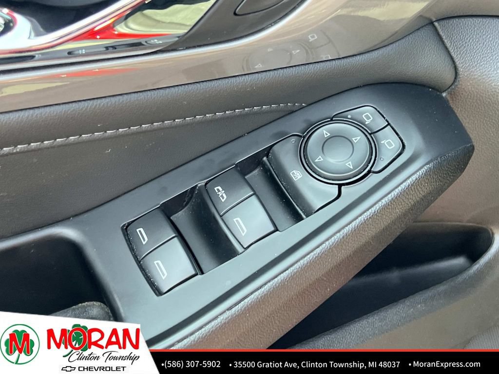 Certified 2023 Chevrolet Traverse LT FWD image 18