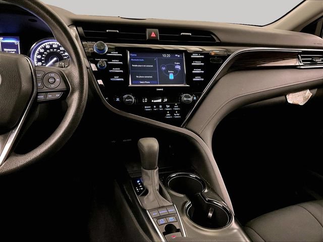 Used 2020 Toyota Camry LE FWD image 6