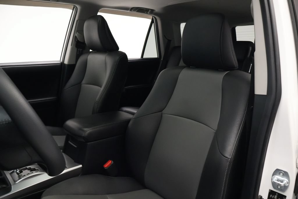 Used 2019 Toyota 4Runner SR5 Premium RWD image 13