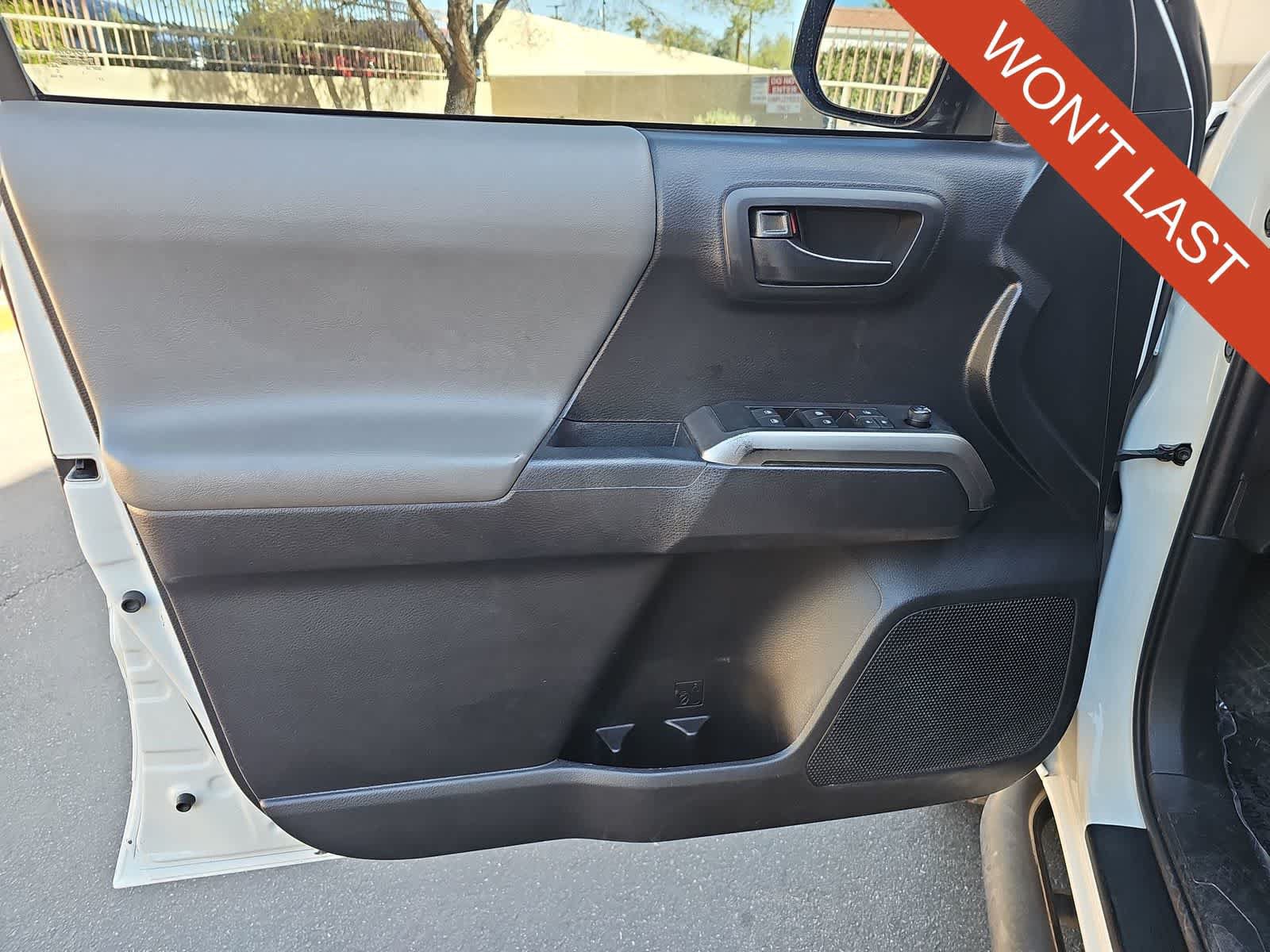 Used 2019 Toyota Tacoma SR5 RWD image 26