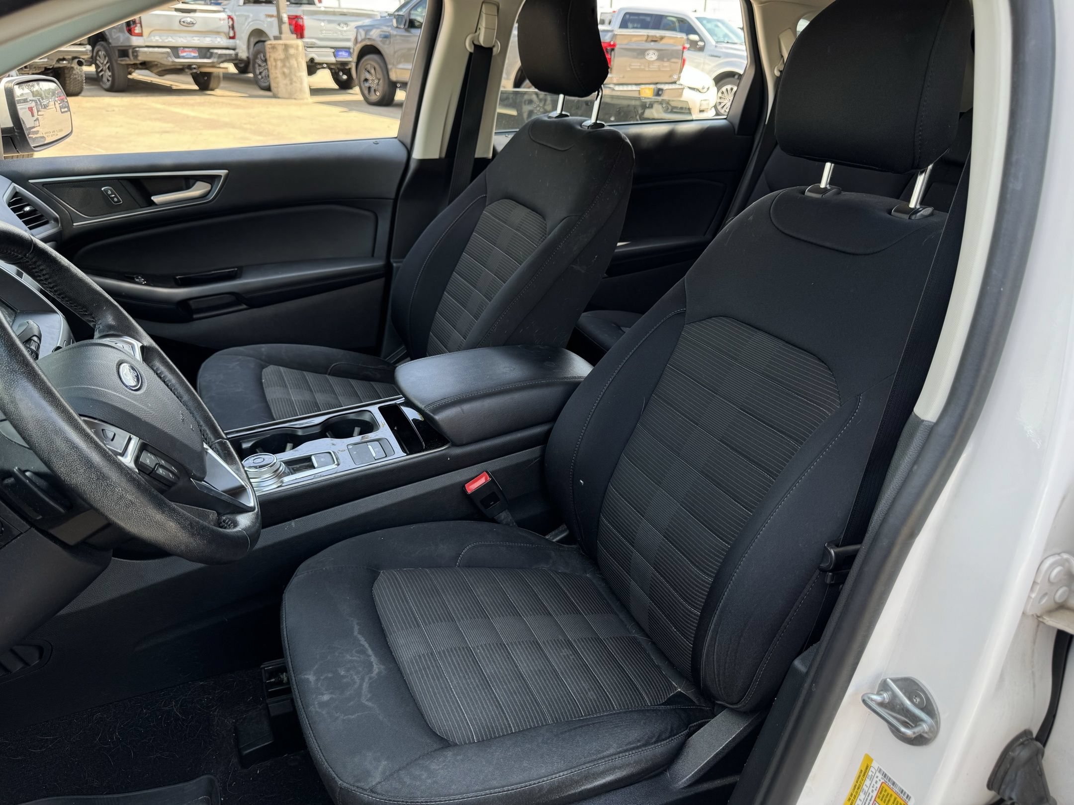 Used 2019 Ford Edge SEL w/ Cold Weather Package AWD/4WD image 24